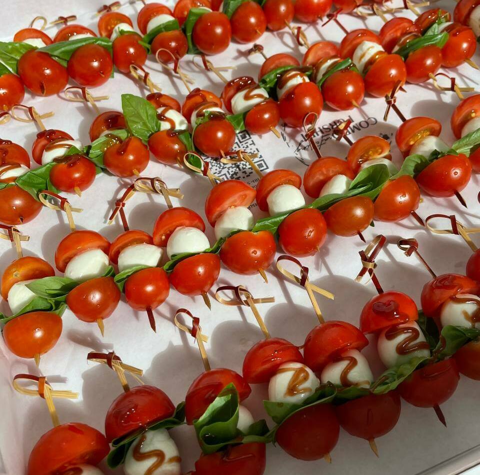 Канапе капрезе Канапе капрезе